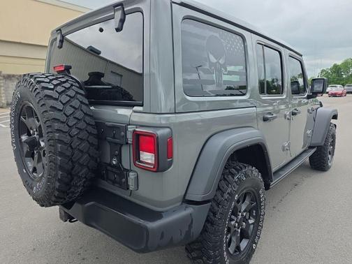 Sting-Gray Clearcoat 2022 Jeep Wrangler Willys