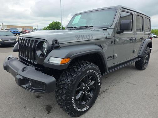 Sting-Gray Clearcoat 2022 Jeep Wrangler Willys