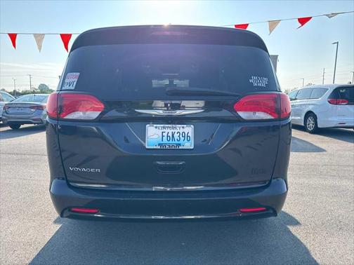 2021 Chrysler Voyager LXI