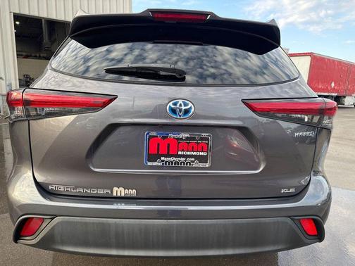 2021 Toyota Highlander Hybrid XLE