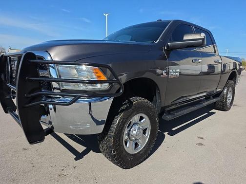 Granite Crystal Metallic Clearcoat 2017 RAM 2500 Tradesman Crew Cab 4x4 6'4' Box