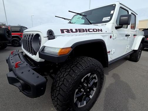 Bright White Clearcoat 2026 Jeep Gladiator Rubicon