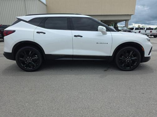 Iridescent Pearl Tricoat 2020 Chevrolet Blazer RS
