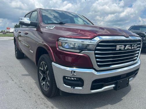 Delmonico Red Pearlcoat 2025 RAM 1500 Laramie