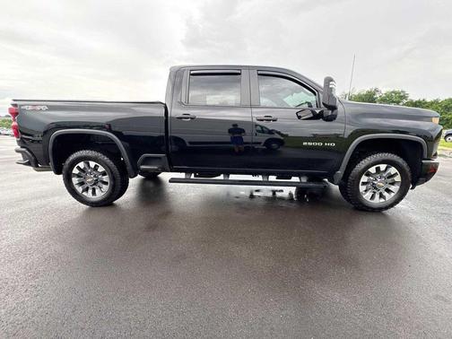 2024 Chevrolet Silverado 2500 Custom