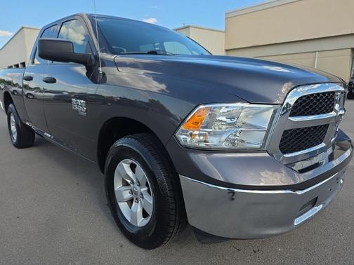 Granite Crystal Metallic Clearcoat 2024 RAM 1500 Classic SLT