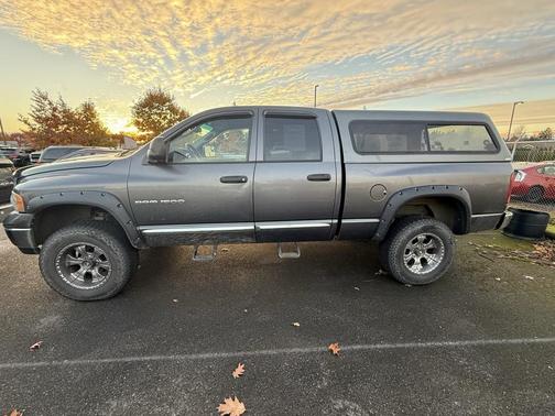 2004 Dodge Ram 1500 SLT Quad Cab