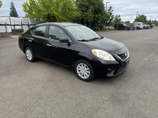 2012 Nissan Versa 1.6 S