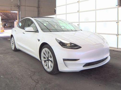 2022 Tesla Model 3 Standard Range