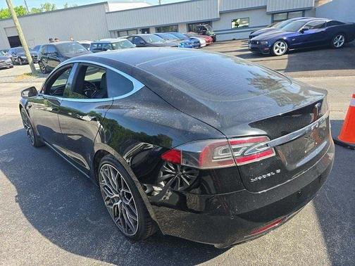 2018 Tesla Model S 75D