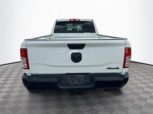 2021 RAM 3500 Tradesman Crew Cab 4x4 8' Box