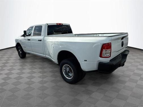 2021 RAM 3500 Tradesman Crew Cab 4x4 8' Box