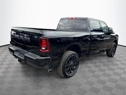 2026 RAM 2500 Big Horn Crew Cab 4x2 6'4' Box
