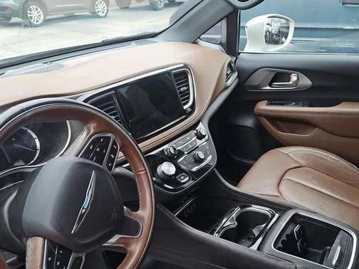 2021 Chrysler Pacifica Hybrid Limited