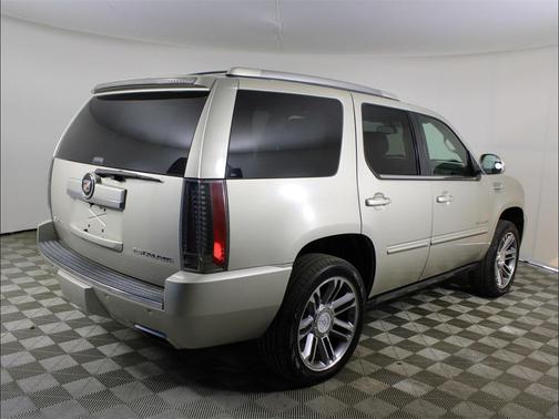 2013 Cadillac Escalade Premium