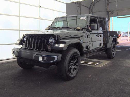2022 Jeep Gladiator Sport S