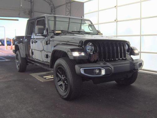 2022 Jeep Gladiator Sport S