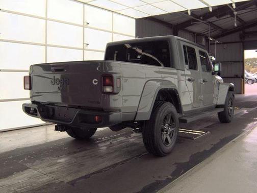 2021 Jeep Gladiator Sport S