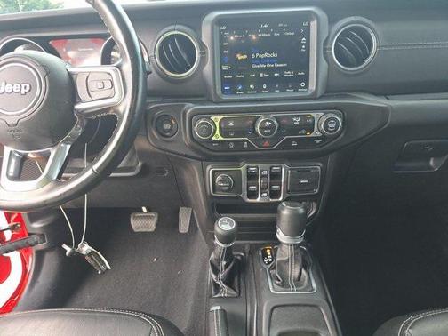 2021 Jeep Gladiator Overland