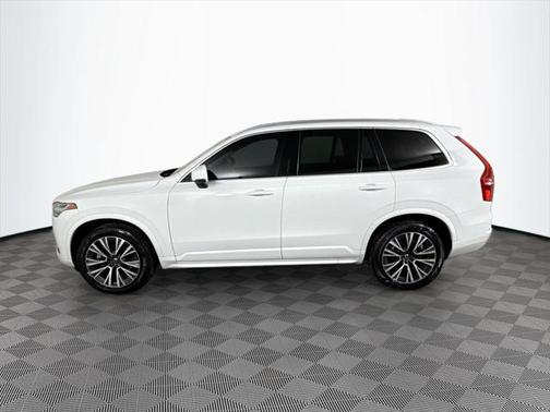2021 Volvo XC90 T5 Momentum