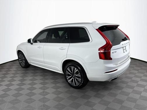 2021 Volvo XC90 T5 Momentum