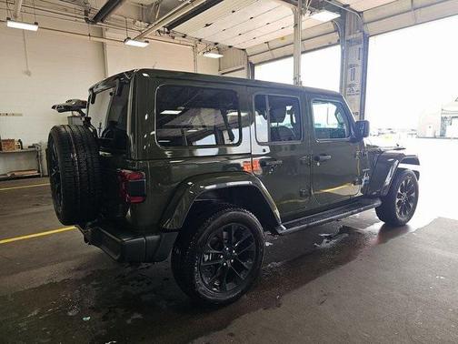 2022 Jeep Wrangler Unlimited 4xe Sahara