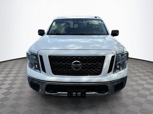 2019 Nissan Titan SV