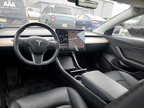 2018 Tesla Model 3 Mid Range