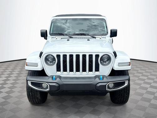 Bright White Clearcoat 2023 Jeep Wrangler 4xe Sahara