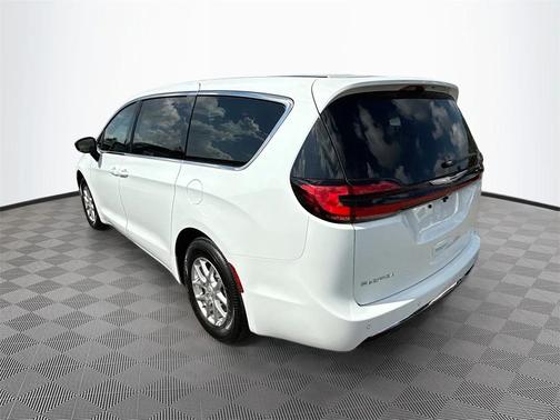 2026 Chrysler Pacifica L