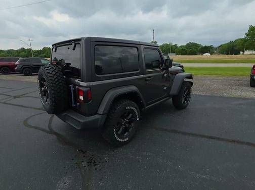 Granite Crystal Metallic Clearcoat 2022 Jeep Wrangler Willys