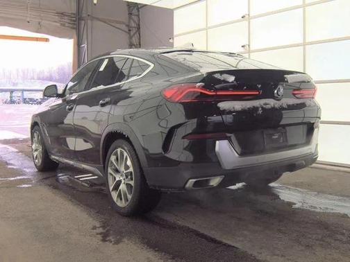 2021 BMW X6 xDrive40i