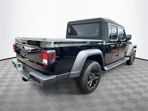 2021 Jeep Gladiator Sport S