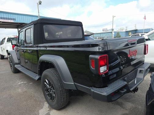 2021 Jeep Gladiator Sport S