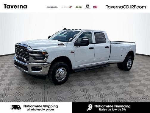 Bright White Clearcoat 2026 RAM 3500 Tradesman Crew Cab 4x4 8' Box