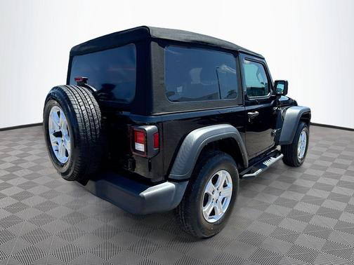 Black Clearcoat 2022 Jeep Wrangler Sport S