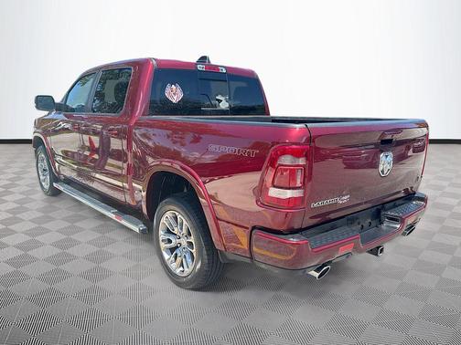 Delmonico Red Pearlcoat 2022 RAM 1500 Laramie