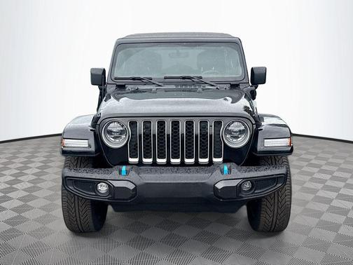 Black Clearcoat 2022 Jeep Wrangler Unlimited 4xe Sahara