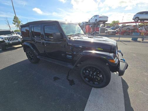 Black Clearcoat 2022 Jeep Wrangler Unlimited 4xe Sahara