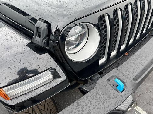 Black Clearcoat 2022 Jeep Wrangler Unlimited 4xe Sahara