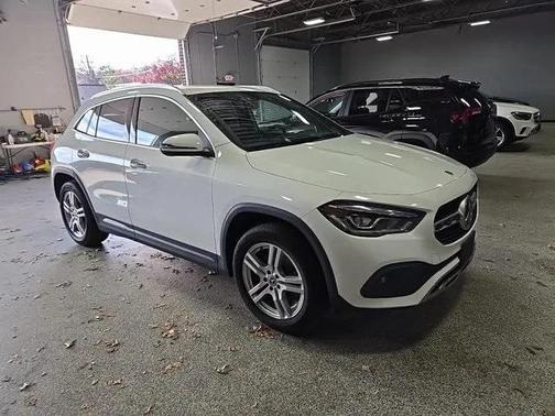 2021 Mercedes-Benz GLA 250 Base 4MATIC