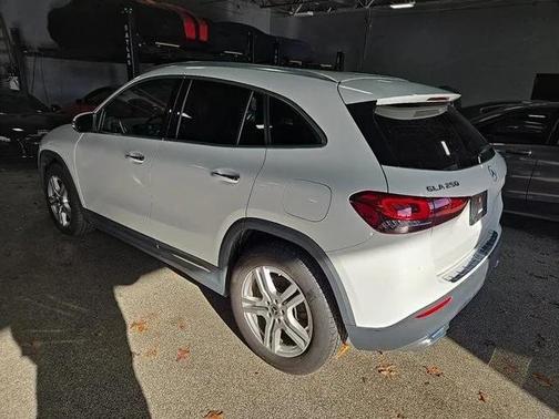 2021 Mercedes-Benz GLA 250 Base 4MATIC