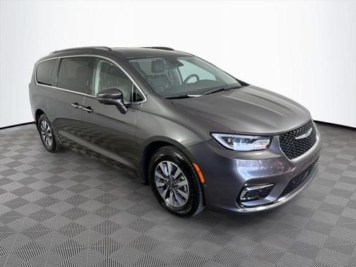 2021 Chrysler Pacifica Hybrid Touring L