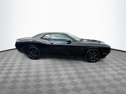 2017 Dodge Challenger R/T