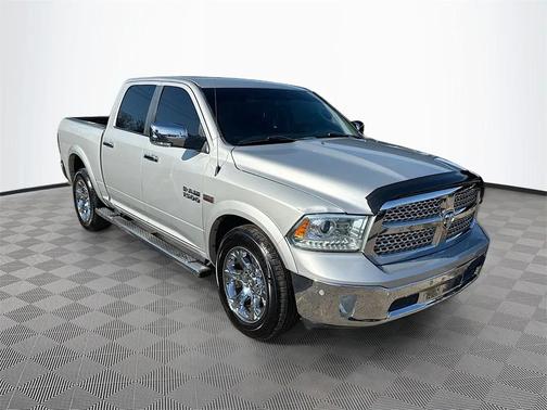 Bright Silver Metallic Clearcoat 2018 RAM 1500 Laramie