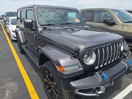 Granite Crystal Metallic Clearcoat 2023 Jeep Wrangler 4xe Sahara