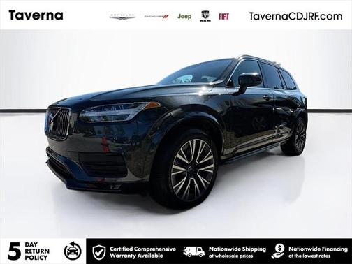 2022 Volvo XC90 T6 Momentum