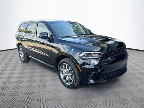DB Black Clearcoat 2026 Dodge Durango GT HEMI V8 AWD