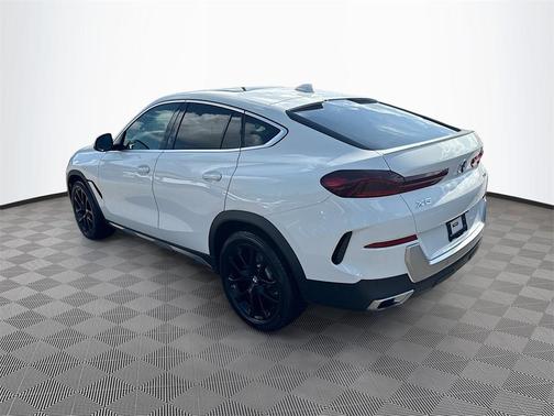2022 BMW X6 xDrive40i