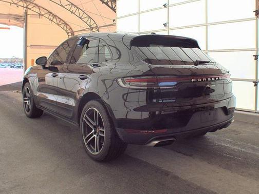 2020 Porsche Macan Base